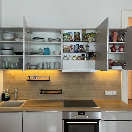 Luxury 2Br Apartment Neubaugasse Вена Экстерьер фото