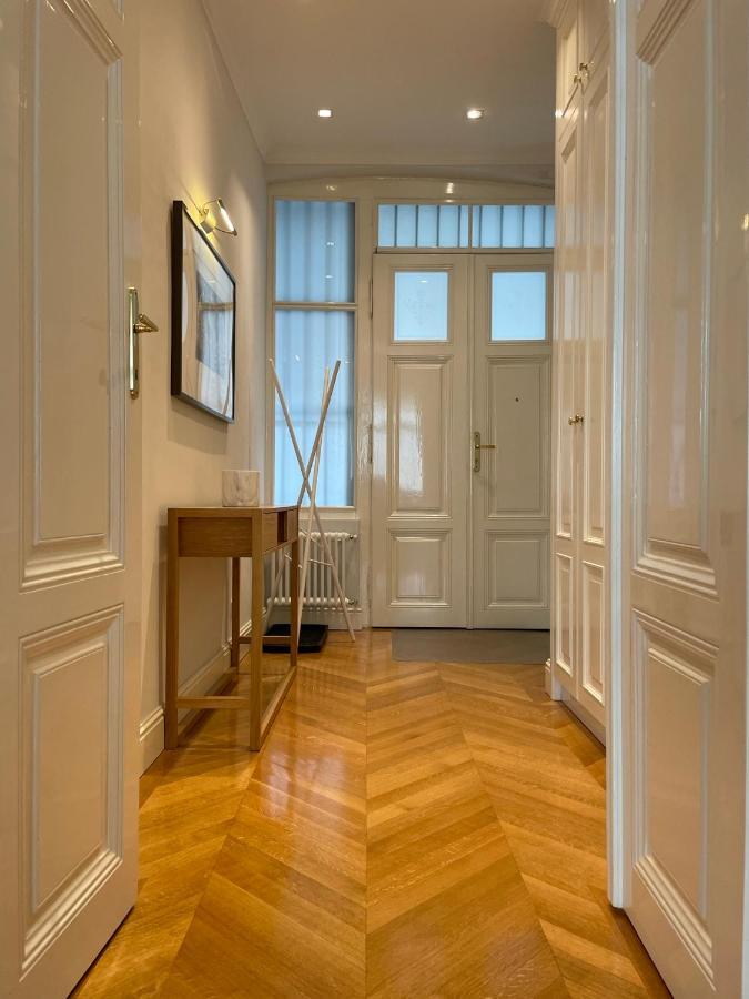 Luxury 2Br Apartment Neubaugasse Вена Экстерьер фото