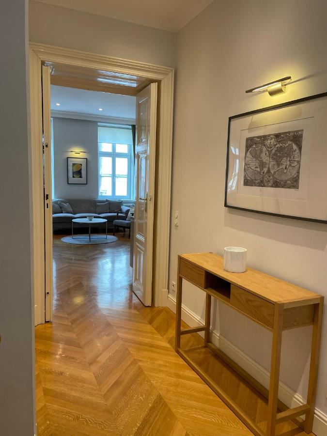 Luxury 2Br Apartment Neubaugasse Вена Экстерьер фото